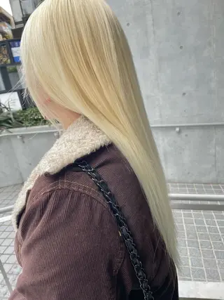 ミディアム ブリーチ専門美容師 谷合純一のヘアスタイル