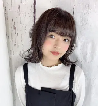 ミディアム cecilhair 福岡天神店のヘアスタイル