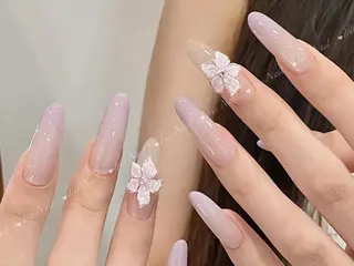 ネイル 藤田 月のネイルデザイン