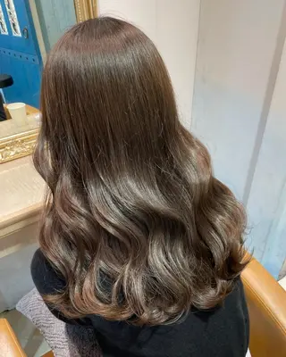 セミロング カラー 酒井 里穂のヘアスタイル