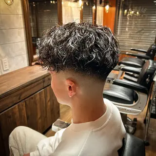 ミディアム JOY BOX所属・Morimoto Yugaのヘアスタイル