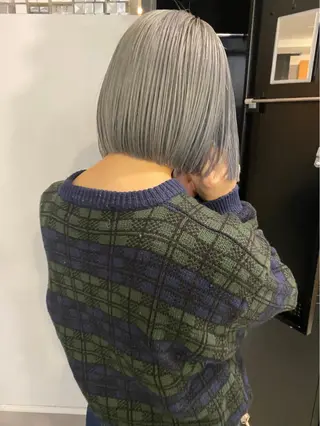 ショート SALT WATER所属・南堀江ハイトーン ×カットMIKU🍒のヘアスタイル