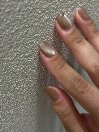 ネイル pu+on. nailworks所属・fuyumi / ニュアンスネイルのネイルデザイン