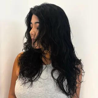 ロング JE SUIS HEUREUSE所属・ニュアンスヘア ★リョウカ★のヘアスタイル