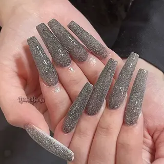 ネイル Dark Honey Kikiのネイルデザイン