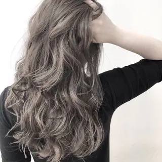 ロング カラー パーマ 花田 麟のヘアスタイル