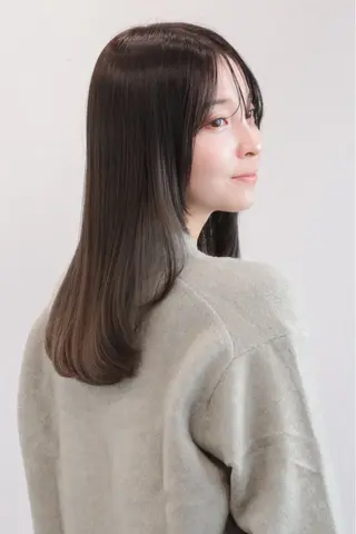 セミロング 岡田 遥希のヘアスタイル