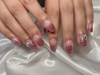 ネイル eyelash &nail SieG所属・SieG moeのネイルデザイン