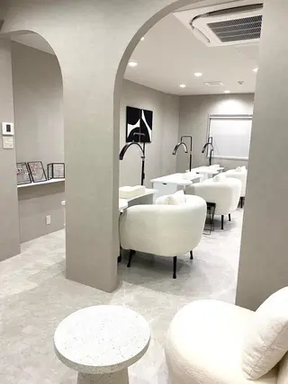 Nail salon  LIBELLE心斎橋店所属・LIBELLE 心斎橋店のネイルデザイン