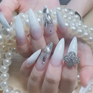 ネイル MO MO🐻のネイルデザイン