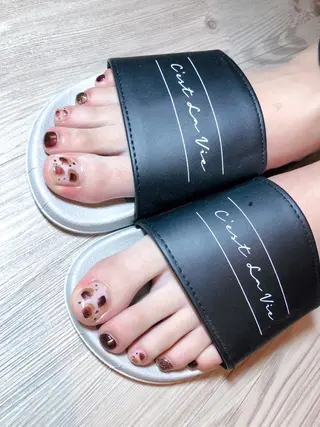 ネイル iiloo aromaworksのネイルデザイン