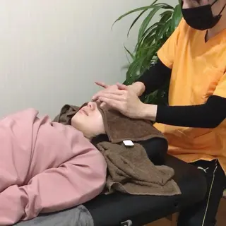 顔の歪み矯正専門 宮内翔のエステ・リラクイメージ