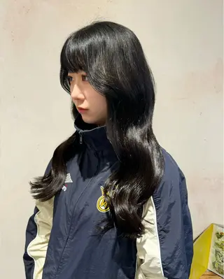 ロング 床井 杏香のヘアスタイル