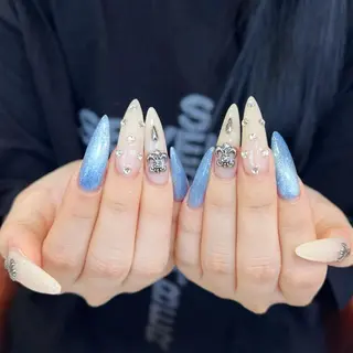 ネイル yu ri 🌹のネイルデザイン
