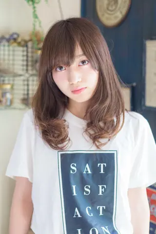 ミディアム 山﨑 勝大のヘアスタイル