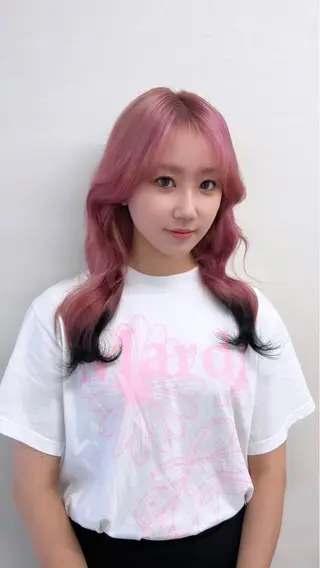 セミロング ORIKA所属・HONO/韓国 🇰🇷大阪エクステのヘアスタイル