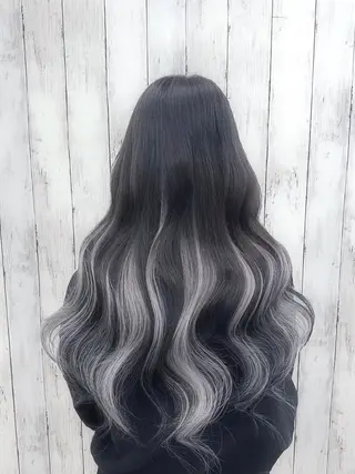ロング カラー ヘアアレンジ エクステ専門店 Vのヘアスタイル