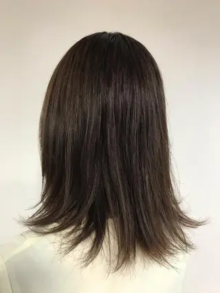 カラー glam ミサキのヘアスタイル