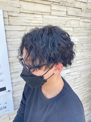 ミディアム パーマ メンズ 塩谷黎✨ブリーチ無W カラーメンズパーマ✨のヘアスタイル