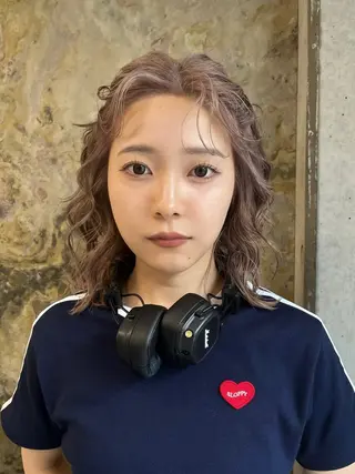 カラー 艶ブリーチ/表参道 ハイトーン /実乃梨のヘアスタイル