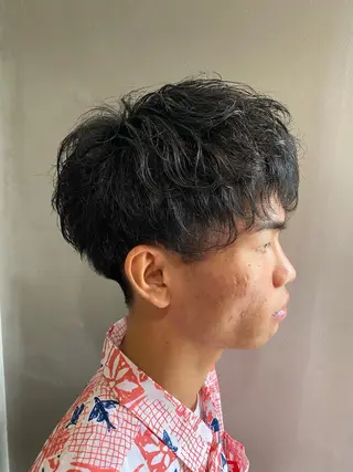 パーマ メンズ men’s salon Gaudi梅田茶屋町店所属・寳泉 章弘のヘアスタイル