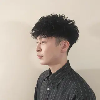 メンズ パーマ ショート SALOWIN 札幌大通り店所属・🏆ウルフ/レイヤー 指名No.1山口圭佑のヘアスタイル