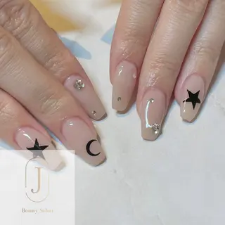 ネイル 🌙Salon J RINA🌙のネイルデザイン