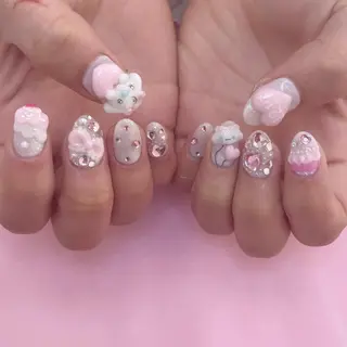 ネイル 五十嵐 美智のネイルデザイン