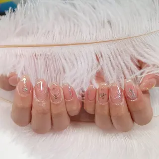 ネイル YUYI.nail salon所属・Mi Naのネイルデザイン