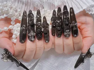 ネイル 🐳彩羽チップ 長さだし専門🐳のネイルデザイン