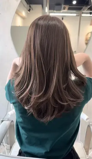 ロング カラー CaraFUKUOKA所属・江藤 来夢のヘアスタイル