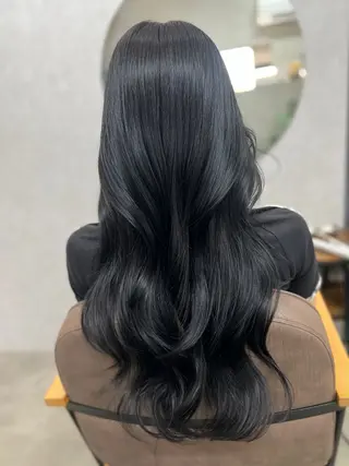 ロング maya レイヤーカットのヘアスタイル
