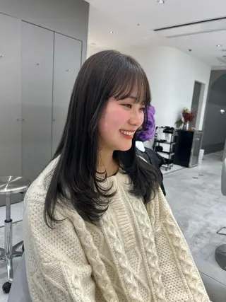 セミロング Krass Kobe所属・鈴木 ルナのヘアスタイル