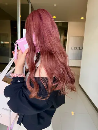 ロング カラー LECLAIRE所属・加藤 李奈のヘアスタイル