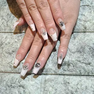 ネイル RounGe町田店 🧸大谷のネイルデザイン