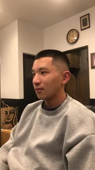 メンズ BARBER SHOP FOURSEASON所属・OHNISH RYUSEIのヘアスタイル