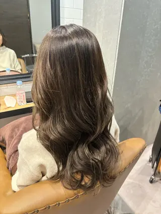 ロング カラー • ユリナのヘアスタイル