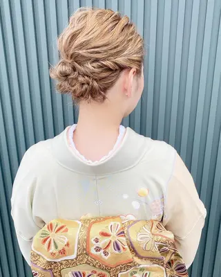 ショート ヘアアレンジ FIORE hair design所属・山根 奈緒のマツエク・マツパデザイン