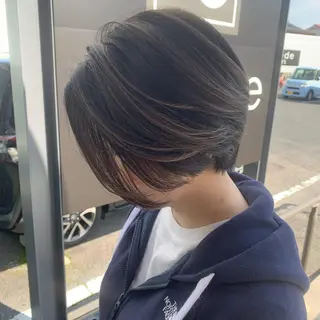 ショート カラー 前田 善夫のヘアスタイル