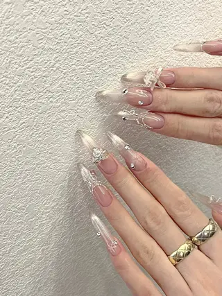 ネイル More Glam渋谷店のネイルデザイン