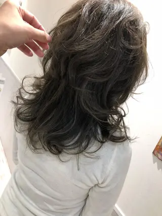 セミロング ノアヘアデザイン町田店所属・ショートヘア特化 mayaのヘアスタイル