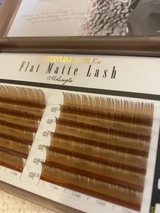 マツエク・マツパ ReposMilia ボリュームラッシュのマツエク・マツパデザイン