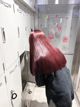 カラー ベージュ/ピンク【く すみカラー】レイヤーのヘアスタイル