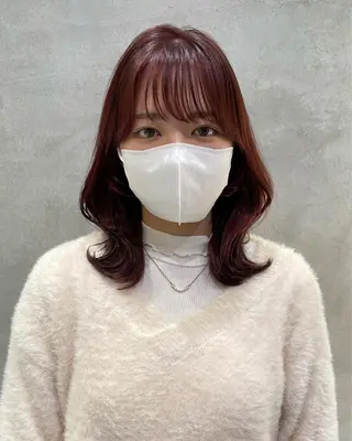ミディアム 本田 奈穂美のヘアスタイル