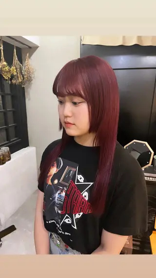 ロング ツヤ髪縮毛矯正 🩶manamiのヘアスタイル