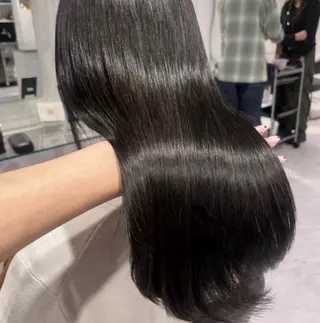 ロング カラー 🫧うる艶トレンド 🫧透明感カラーのヘアスタイル