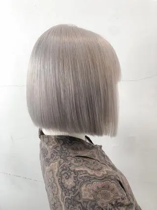 ショート カラー ハイトーンカラー ⭐️NAZUNAのヘアスタイル