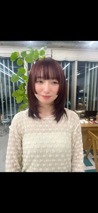 ミディアム カラー 伊藤 凜のヘアスタイル