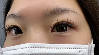 マツエク・マツパ FLY NAIL&Eyelash Salon 梅田店所属・YUKI FUKUMARUのマツエク・マツパデザイン