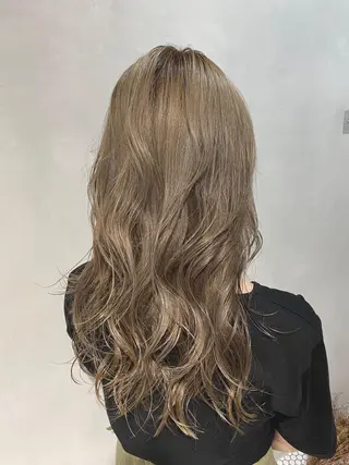 セミロング カラー M IIのヘアスタイル